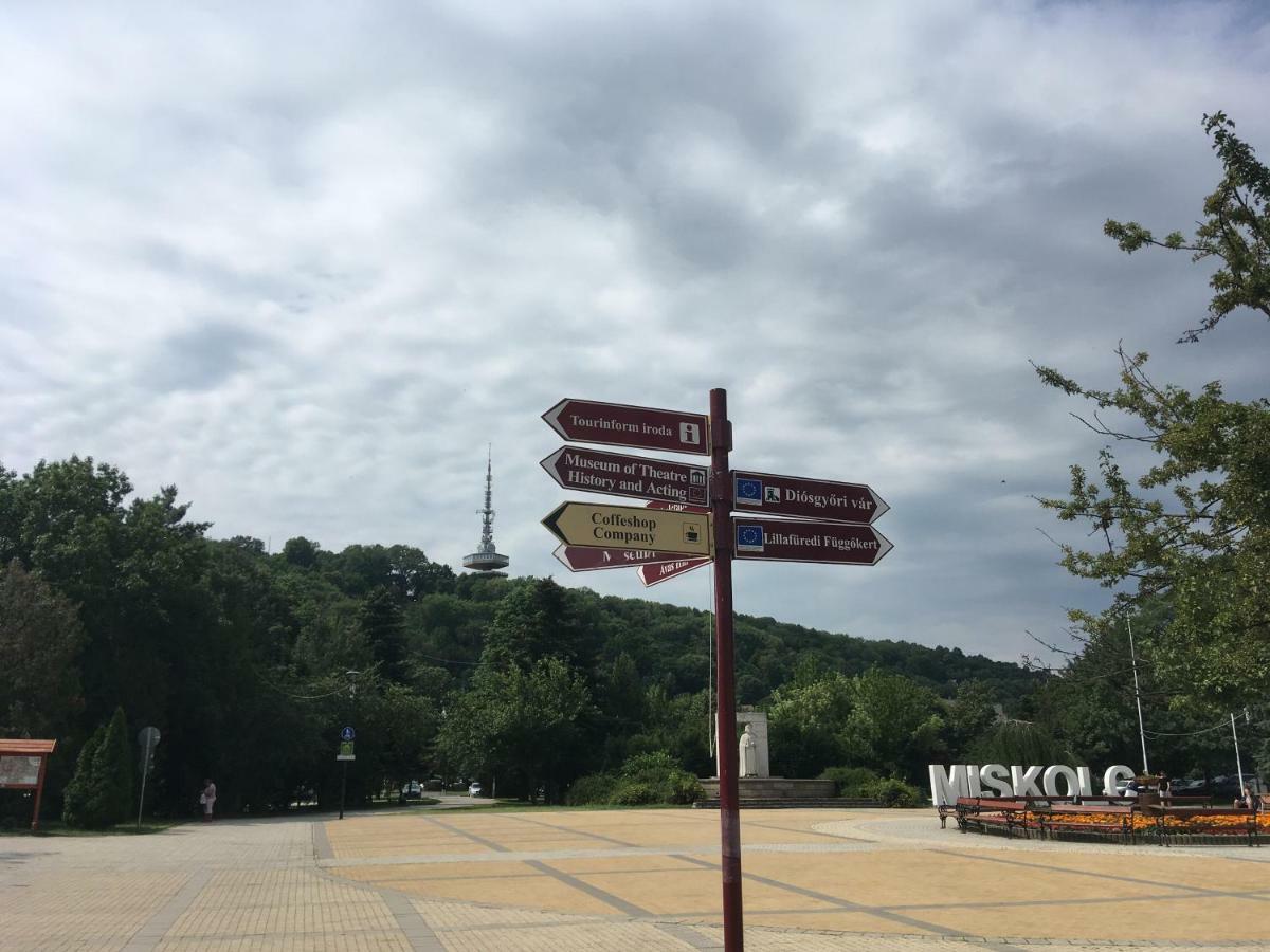 Mse Apartman Мишкольц Экстерьер фото