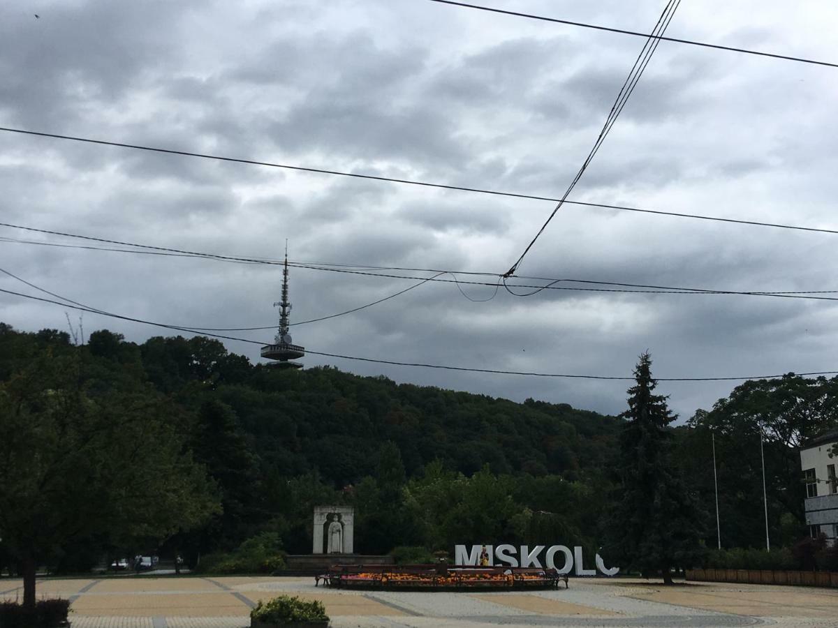 Mse Apartman Мишкольц Экстерьер фото