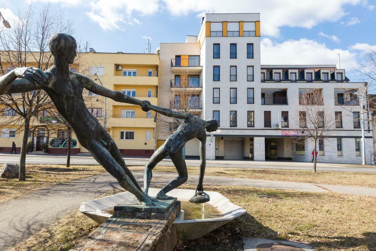 Mse Apartman Мишкольц Экстерьер фото